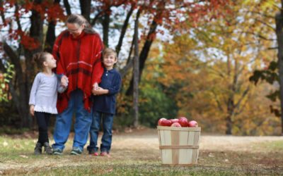 Omi’s Apple Orchard Family Photos in Whitefield, Maine