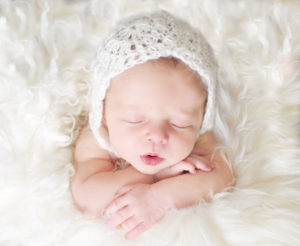 Baby girl, baby bonnet, basket, newborn session 