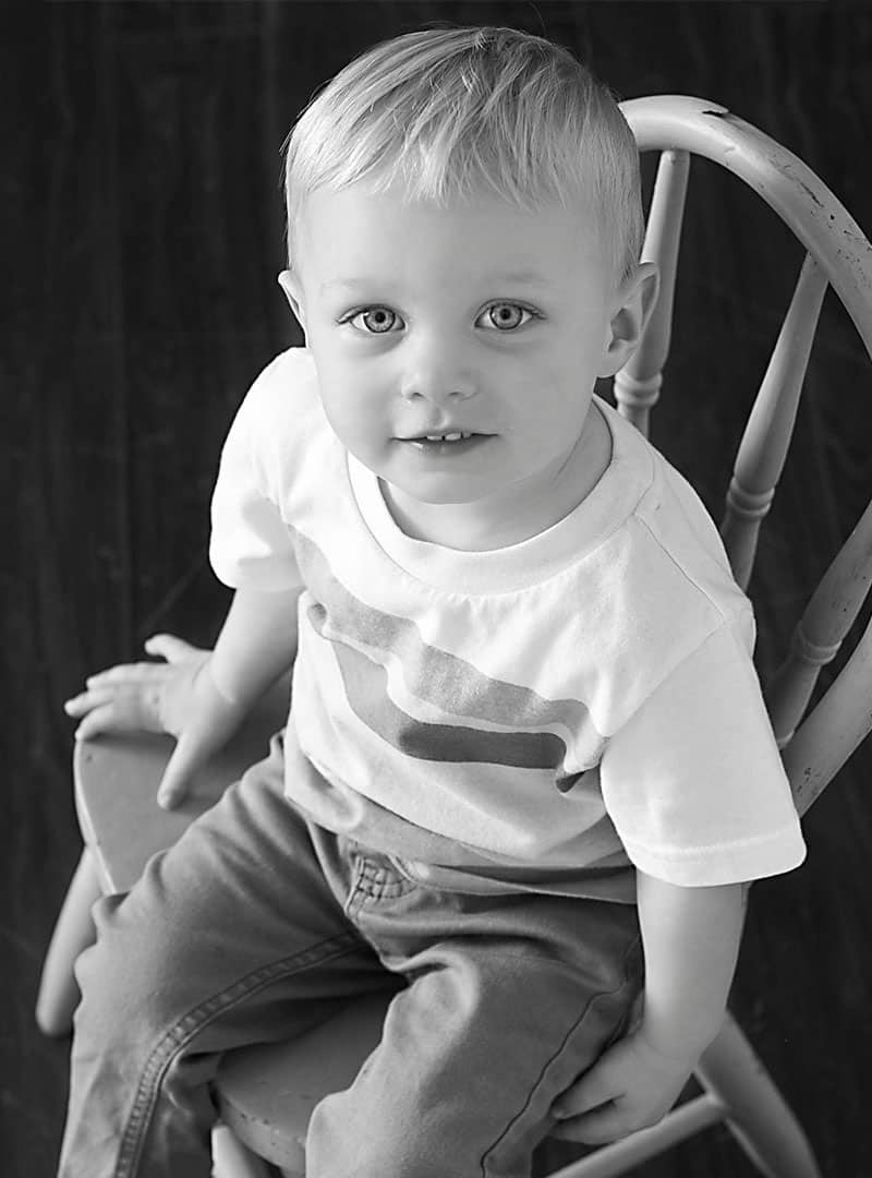 child6--800x1080 child fairytale photography