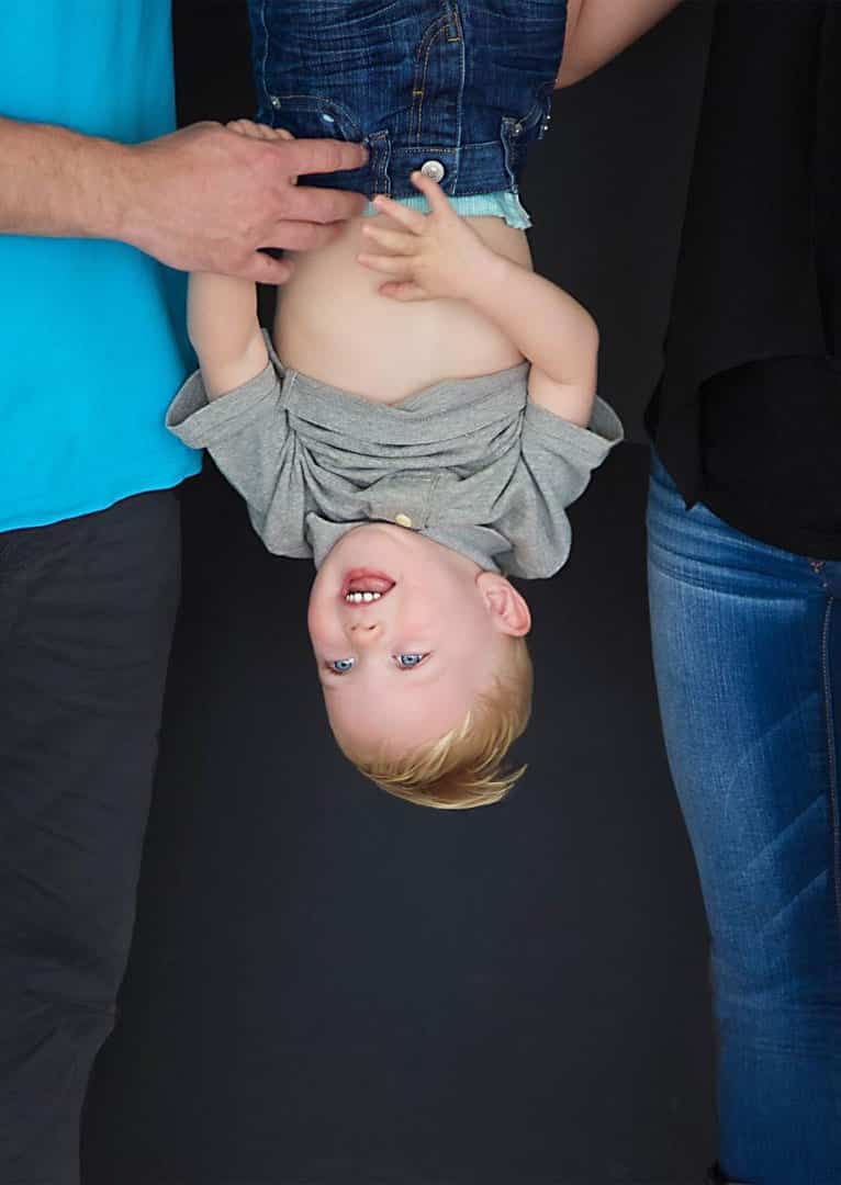 upside-down-child maine photo session with family and children