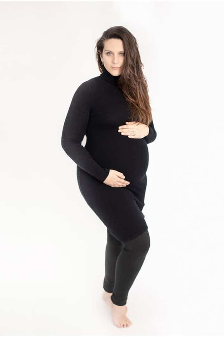 Maine maternity studio session white background