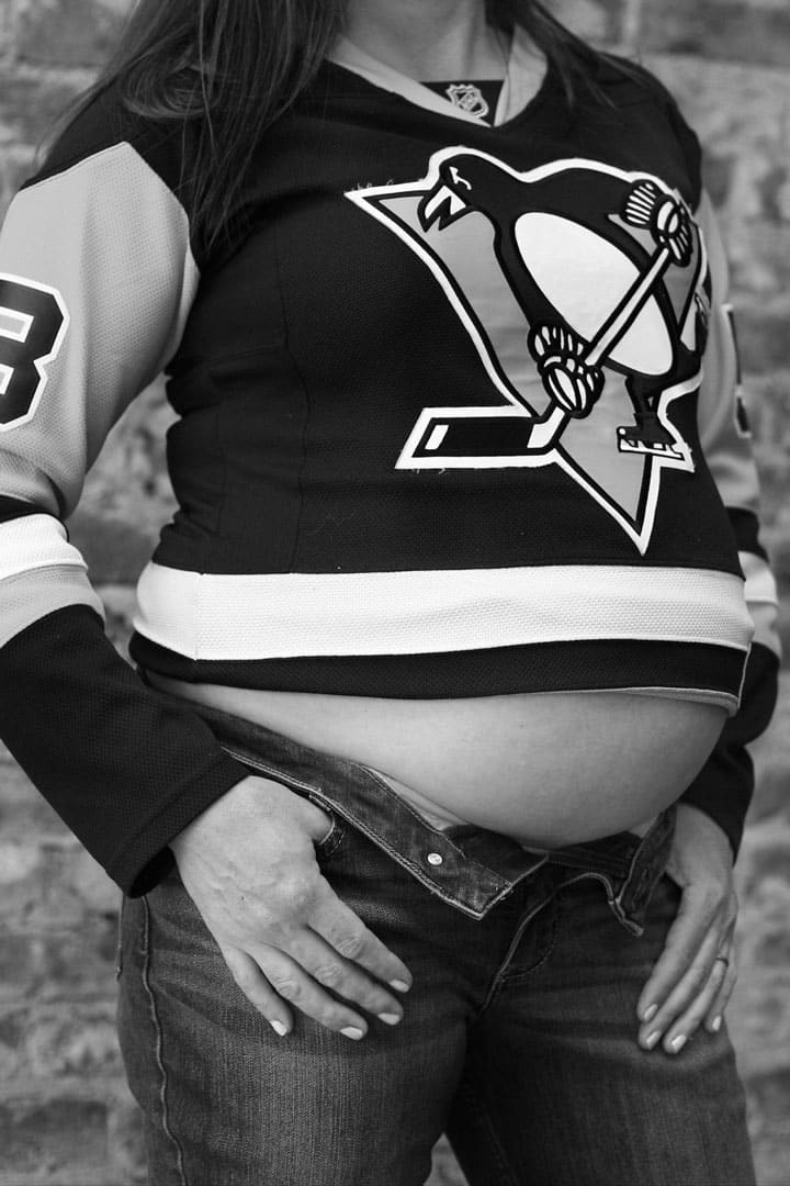 Maine maternity photo Pittsburg Penguins jersey